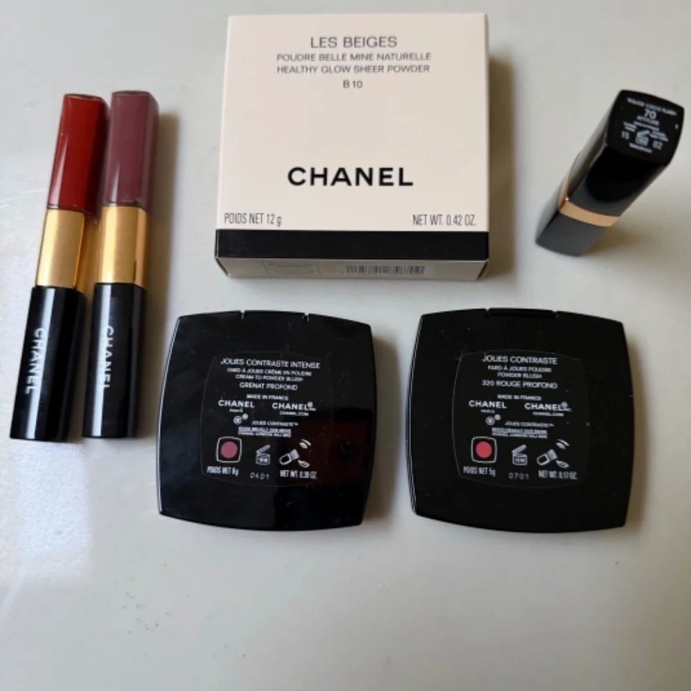 CHANEL makeup cosmetics 6 assorted pieces - NWOT
